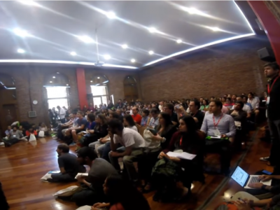 Público en la presentación en ISA 16